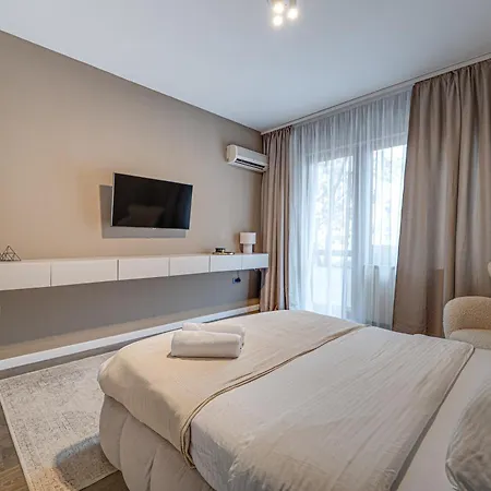 Grand Stamboliyski - Luxury 150sqm 2br & 2 Bath Apartamento *