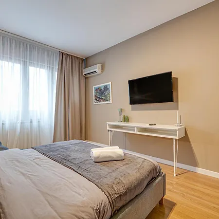 Grand Stamboliyski - Luxury 150sqm 2br & 2 Bath 索菲亞