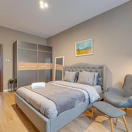 Apartamento Grand Stamboliyski - Luxury 150sqm 2br & 2 Bath *
